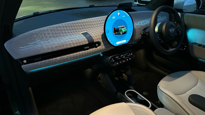 MINI Cooper 135kW E Exclusive [Level 2] 41kWh 3dr Auto Electric Hatchback